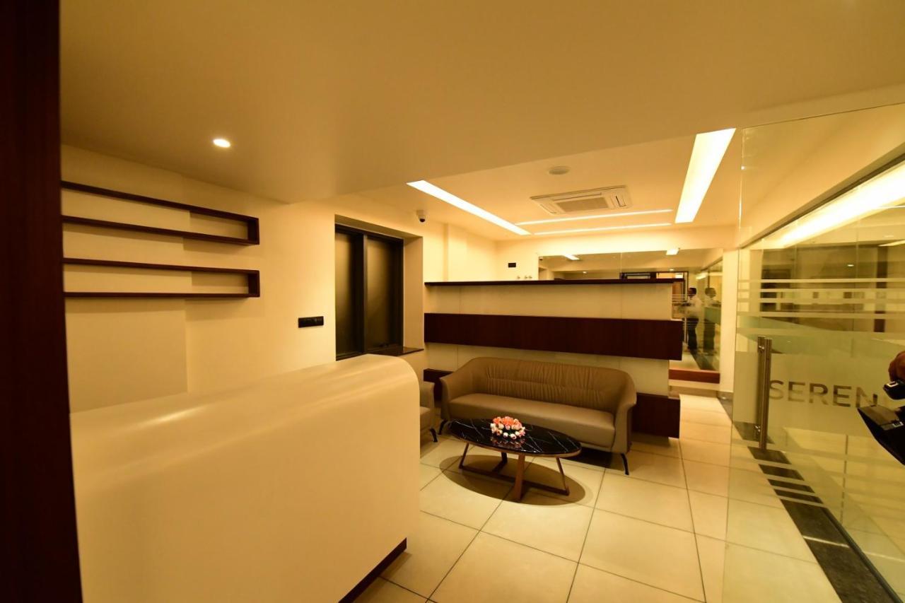 Hotel M Pro Palace Mysore - 12 Minutes To Mysore Palace Dış mekan fotoğraf